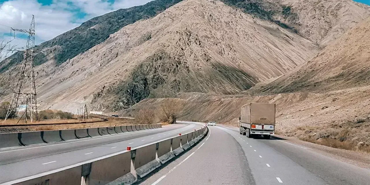 Казахстан создал рабочую группу по строительству короткой дороги Алматы –  Иссык-Куль
