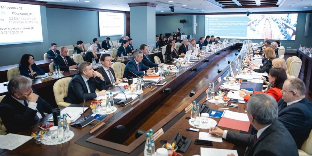 ЕЭК дала Кыргызстану льготу на ввоз 20 тысяч тонн сахара-сырца до конца 2026 года