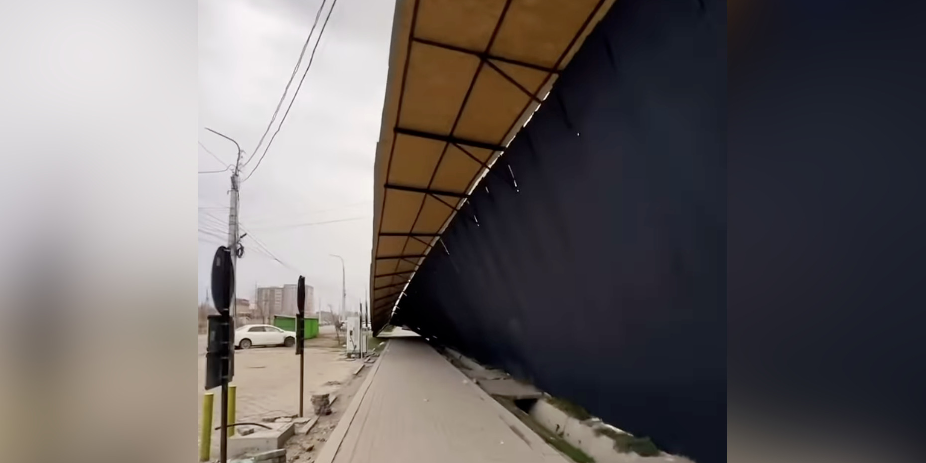 Минстрой оштрафовал застройщиков на 400 тысяч сомов за обрушение заборов при ветре