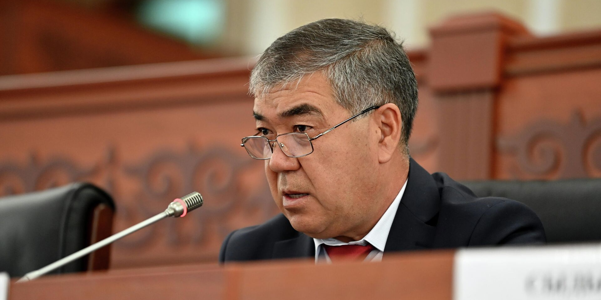 Кундузбек Сулайманов сдает мандат депутата ЖК — кто займет его место