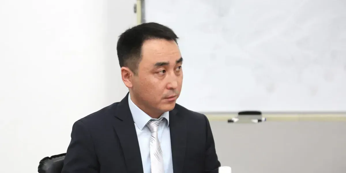 Тилек Асанов вышел из руководства Центра «единого окна»