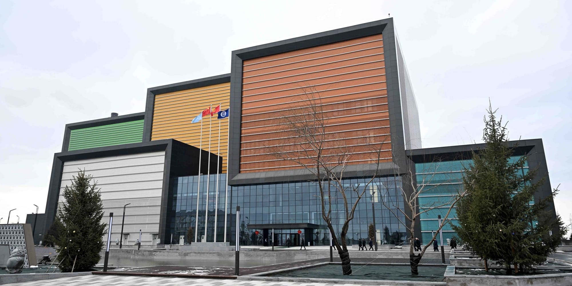 Бишкекский мусоросжигательный завод впечатлил делегацию Таджикистана