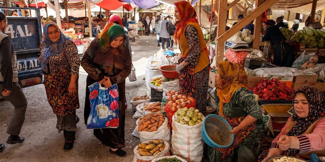 В Кыргызстане функционируют 315 рынков и 95 торговых центров, лидер – Ошская область