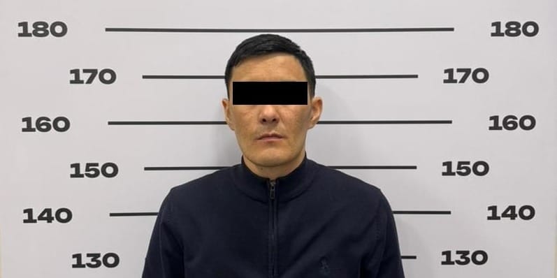 В Бишкеке задержали сотрудника УГНС по делу о поддельных патентах