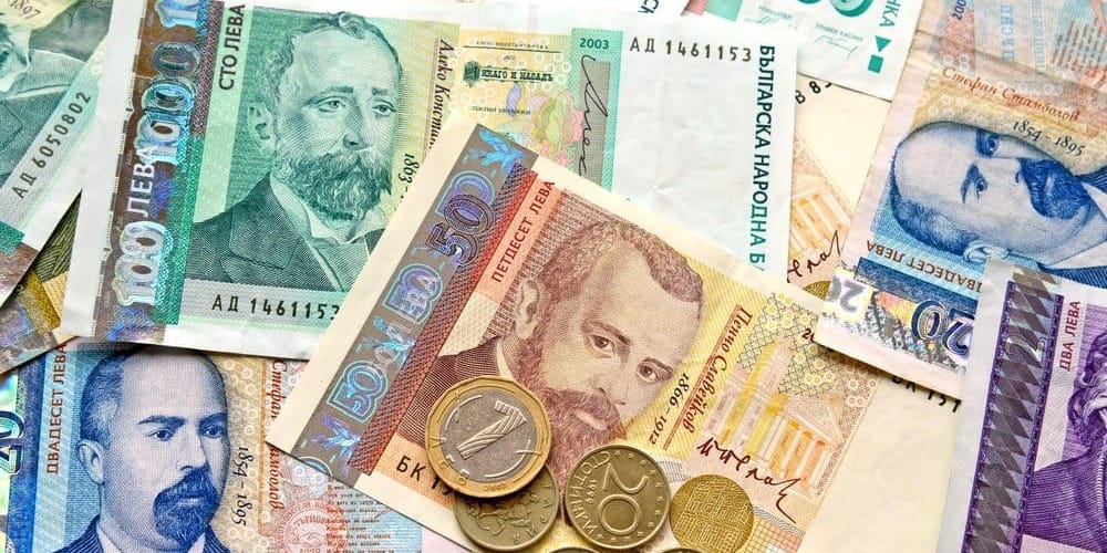 Прощай, лев: НБ КР отказался от еженедельного курса болгарской валюты