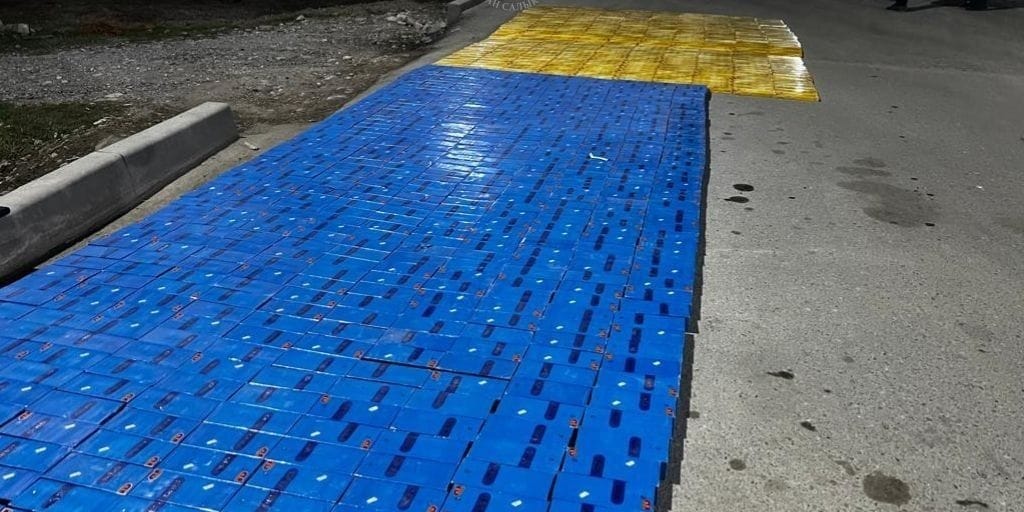 На КПП «Чон-Капка» пресекли ввоз 9.5 тысячи пачек сигарет без акцизных марок