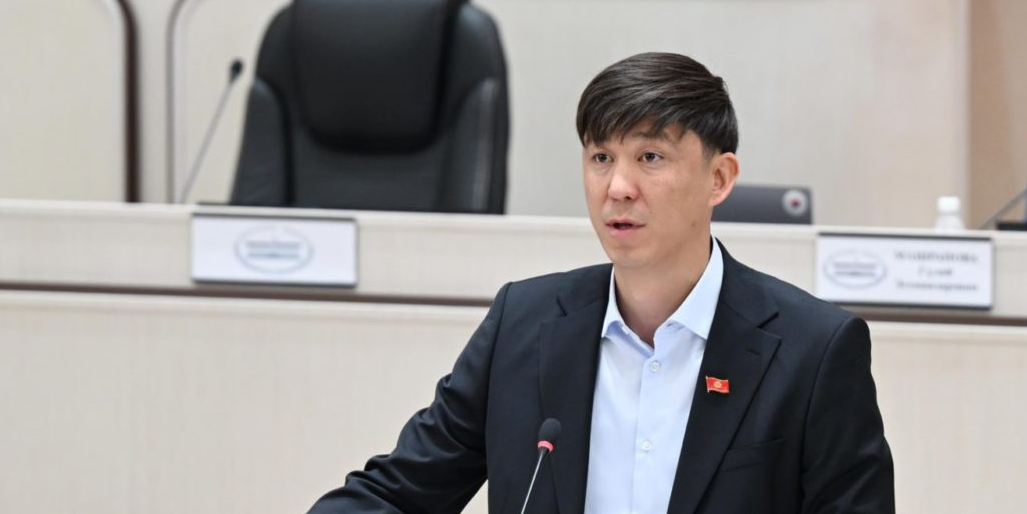 «Эффект Кокулова»: в Жогорку Кенеше пресекли попытки депутатов хайповать на личных обидах