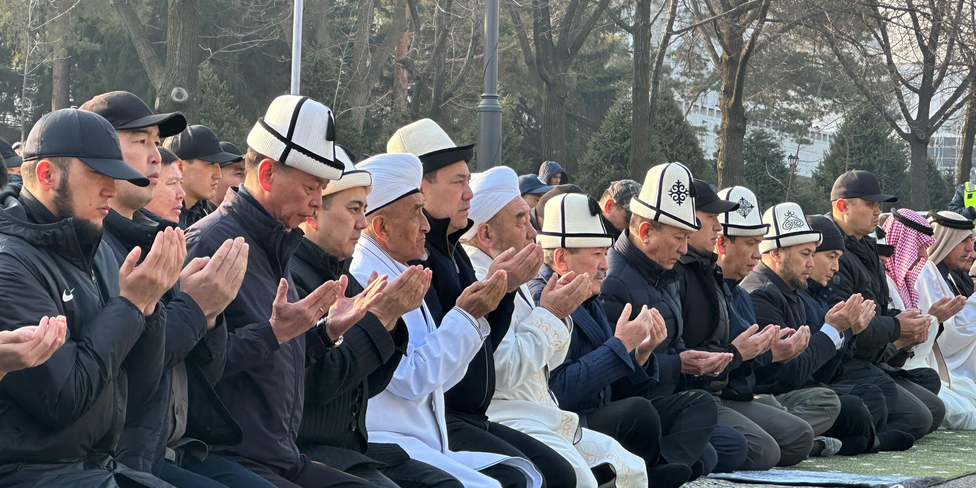 Садыр Жапаров поздравил кыргызстанцев с праздником Орозо айт