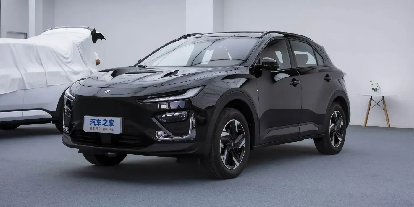 Экспорт машин из КНР вырос в 1.5 раза при обвале внутреннего спроса