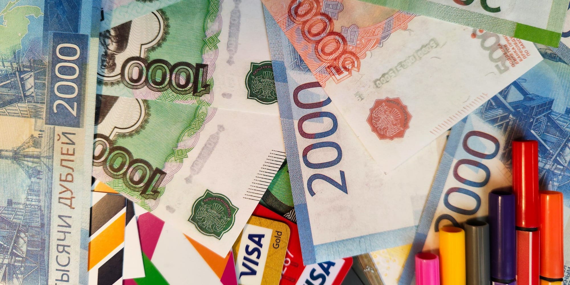 Бизнес Кыргызстана столкнулся с задержками наличности из России: ГКНБ объяснил причины