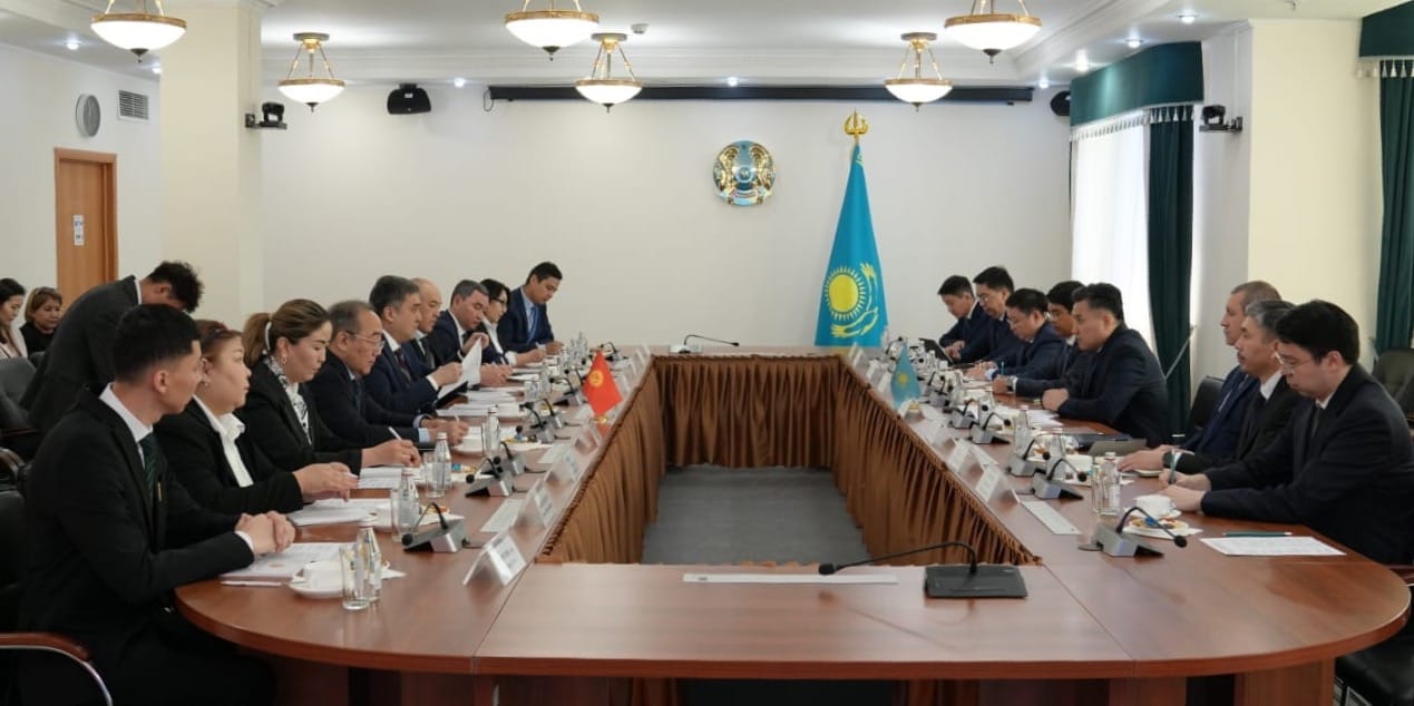 Бишкек и Астана обменяются базами данных для упрощения госуслуг