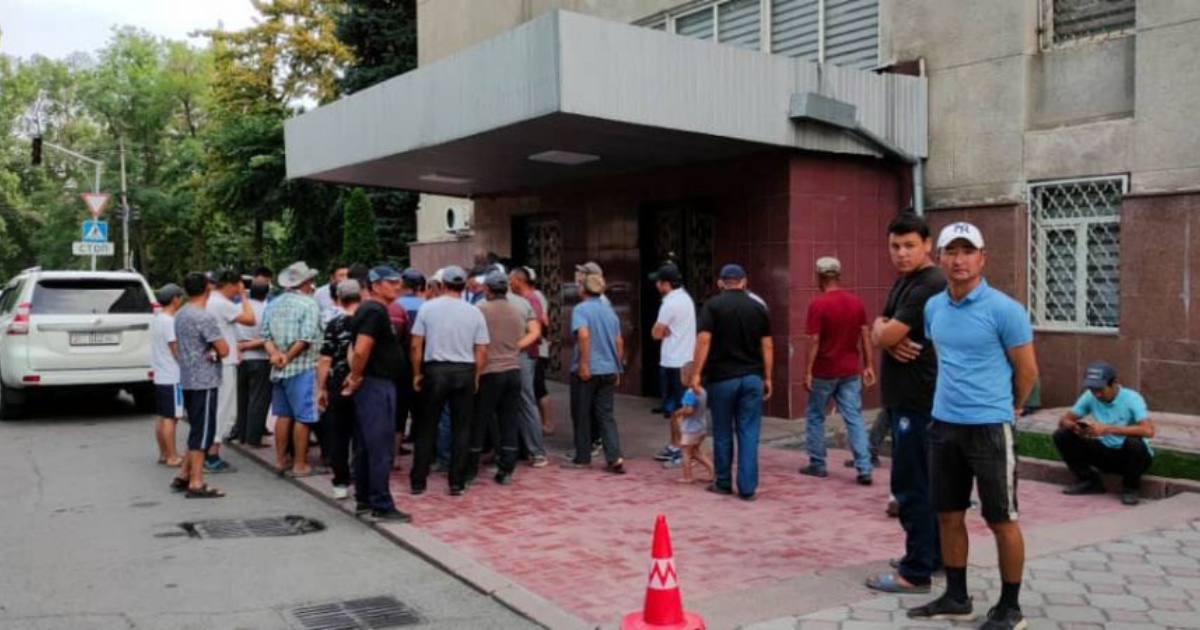 На Старой площади фермеры вышли на митинг - из-за нехватки воды изображение публикации