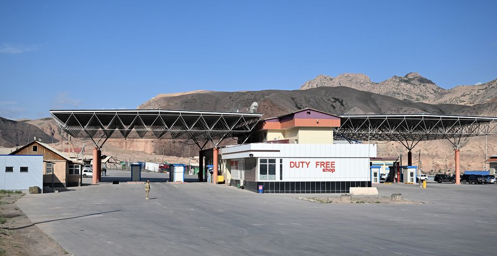 Модернизация пункта пропуска "Иркештам" позволит напрямую поставлять уголь из Кыргызстана в Китай изображение публикации