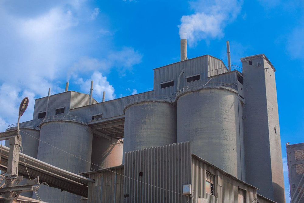 Все имущество Кантского цементного завода перейдет под залог ЕАБР изображение публикации