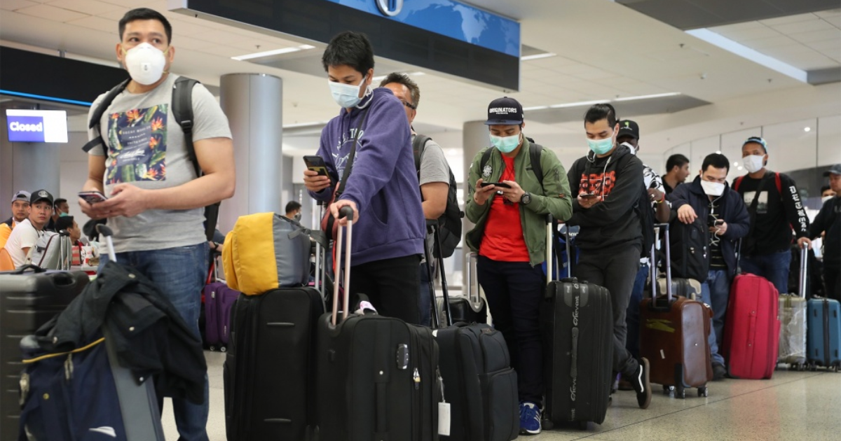 Значительная часть молодых кыргызстанцев уезжает из страны на заработки - статистика изображение публикации