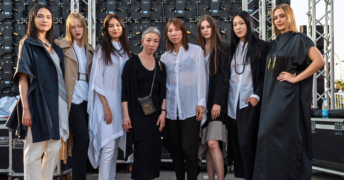 Как три сестры из Кыргызстана прошли путь от эмиграции в Грецию до создания своего личного бренда одежды изображение публикации