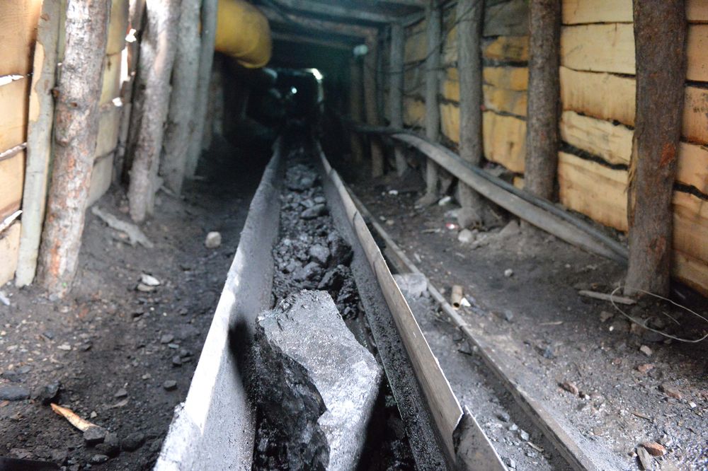 Наружная часть остается под водой, уголь добывают с другой стороны - ответ Садыра Жапарова по Жыргалану изображение публикации