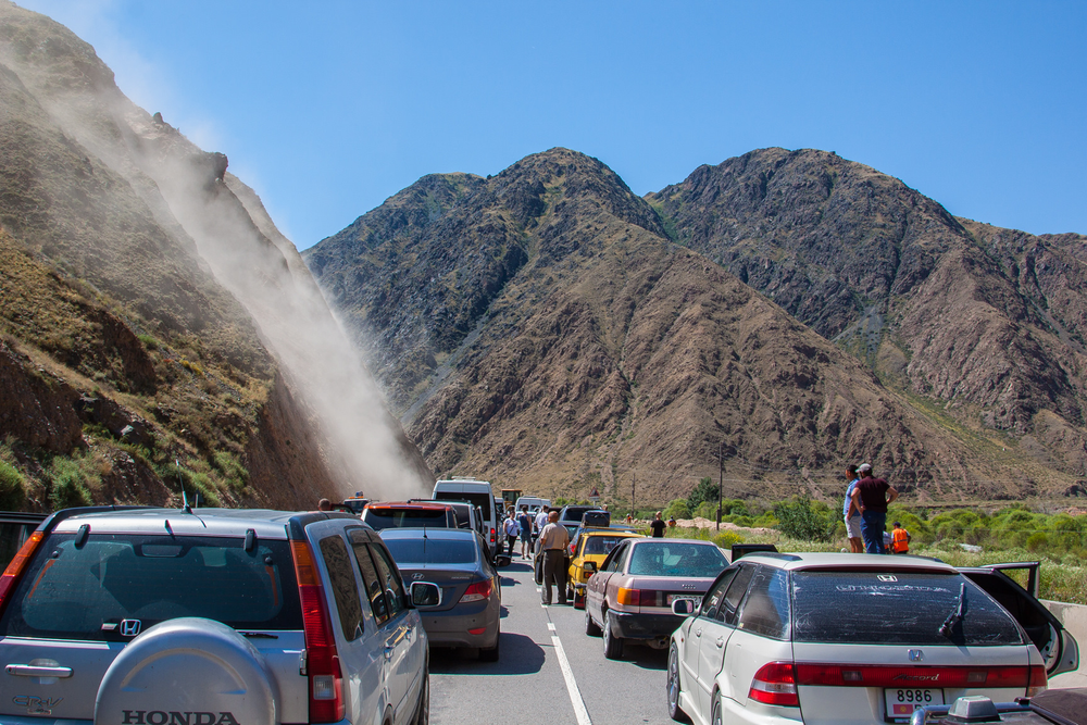 В Боомском ущелье частично перекроют дорогу — даты изображение публикации