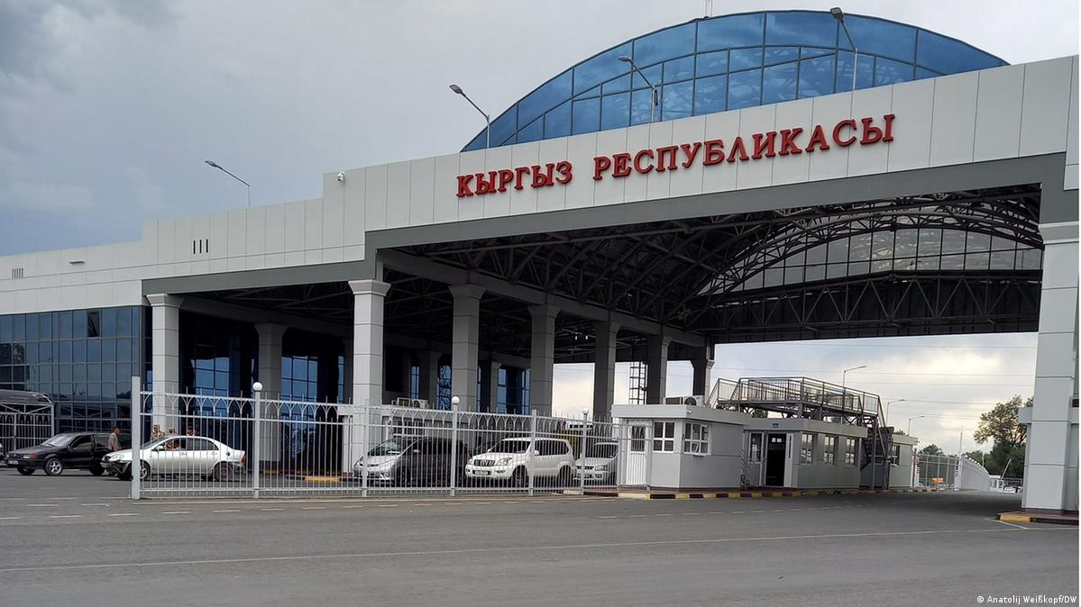 Жапаров подписал закон о продлении обязательств КР в рамках ЕАЭС по обустройству всех пунктов пропуска изображение публикации