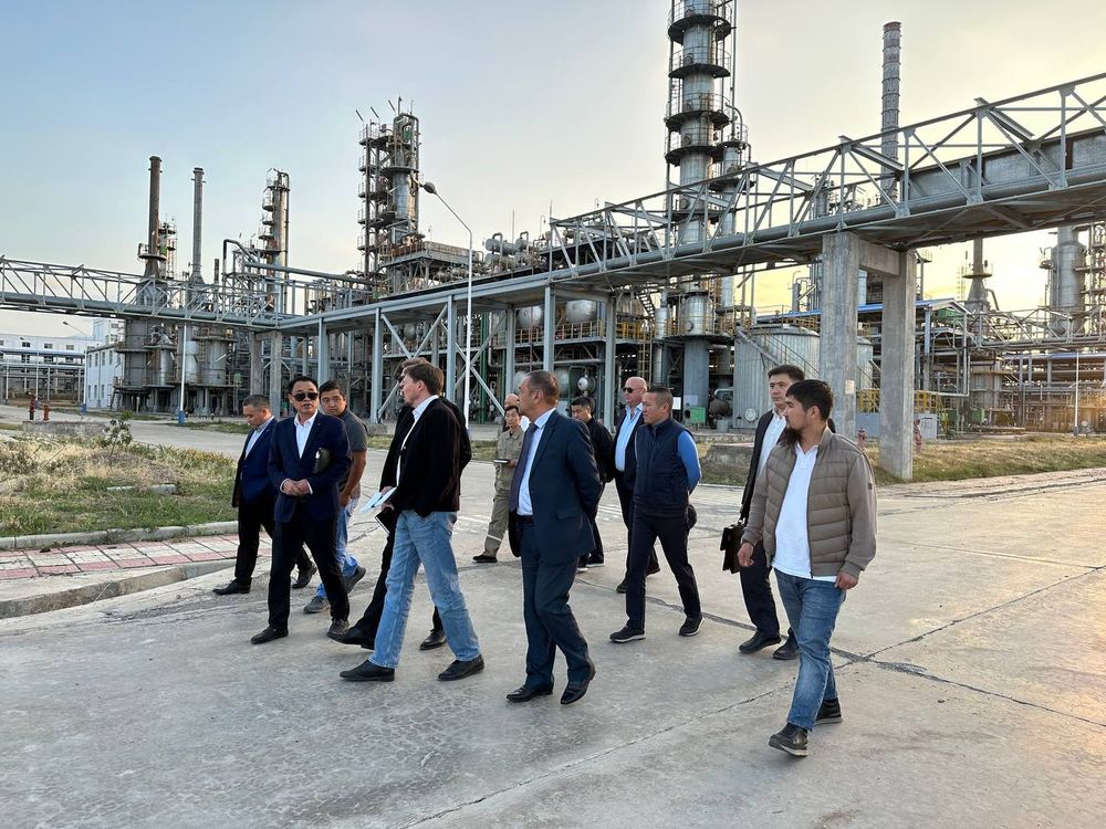 Инвесторы из России хотят создать с Кыргызстаном СП в нефтепереработке изображение публикации