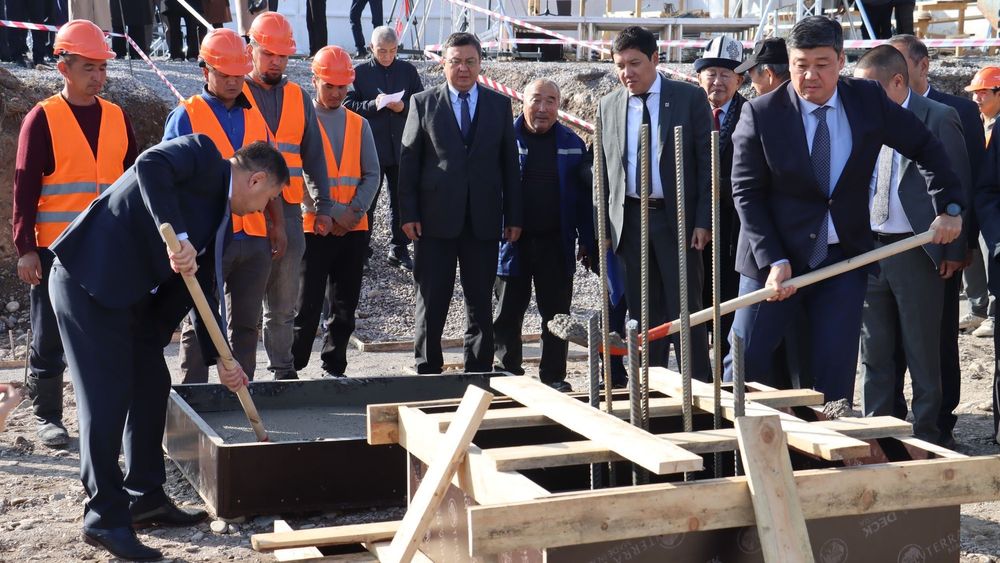 Кыргызстан сам будет выплавлять свое золото - в Кара-Балте начали строить предприятие по выпуску слитков изображение публикации