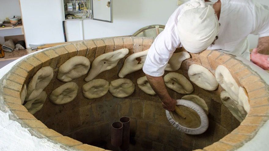 За продажу хлеба дороже максимально разрешенных цен предусмотрен штраф - до 13 тысяч сомов изображение публикации