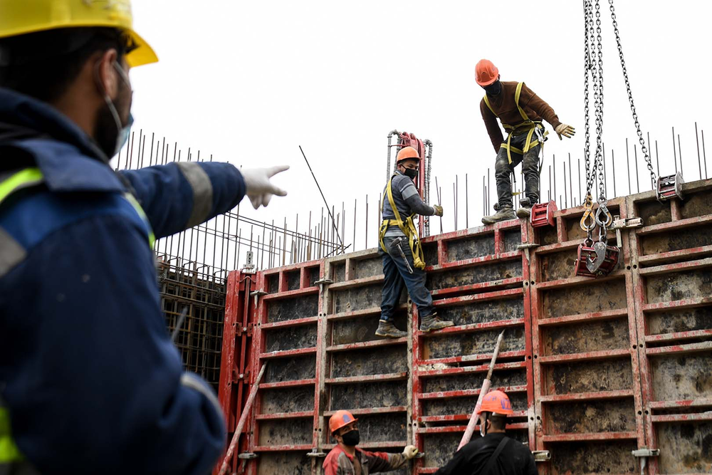 Кабмин КР определил квоту на трудовую миграцию на 2024 год изображение публикации