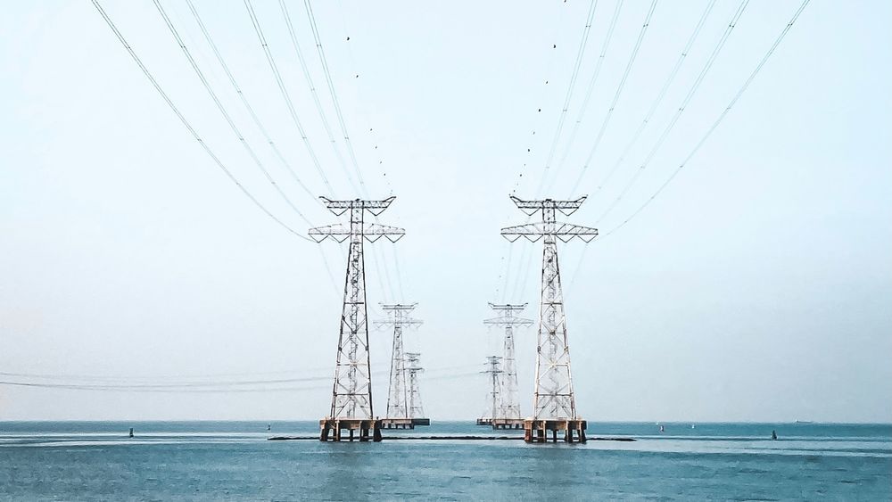 Казахстан и Узбекистан обсуждают с Азербайджаном возможность экспорта электроэнергии из ЦА изображение публикации