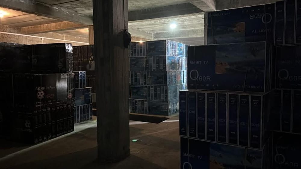 ГКНБ изъял контрабанду на 93.4 млн сомов — товары передали ГАУГИ для продажи изображение публикации