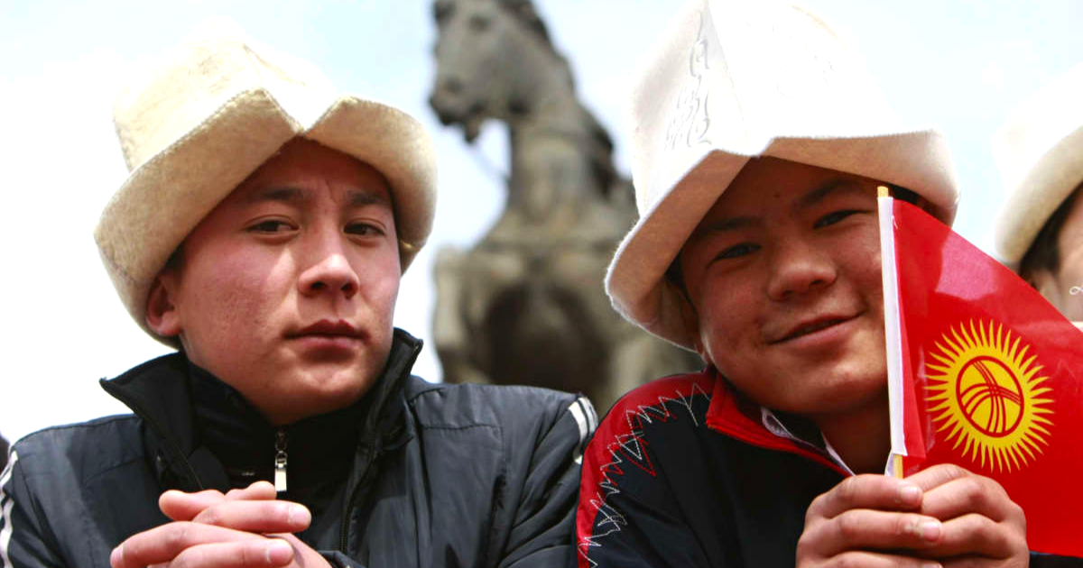 Каждые 53 минуты один кыргызстанец уезжает на миграцию – статистика изображение публикации