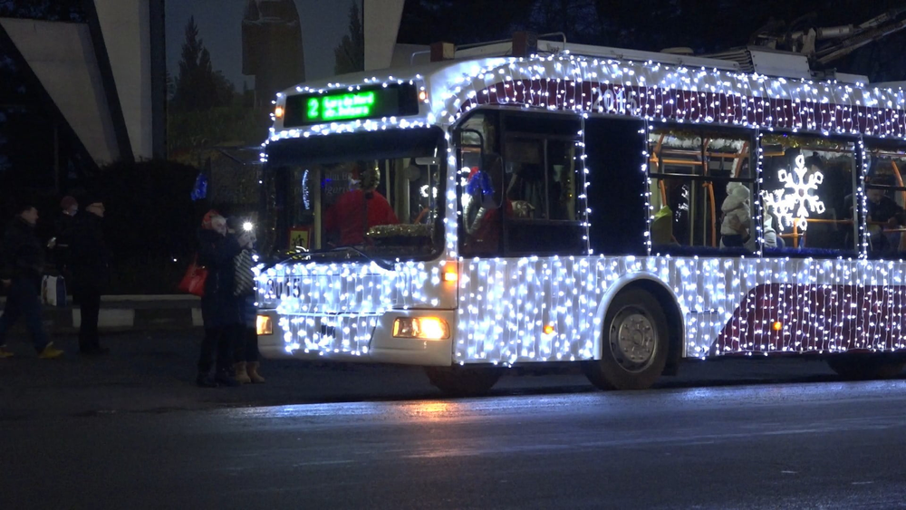 С 30 декабря в Бишкеке ограничат движение машин — как будет работать муниципальный транспорт в новогоднюю ночь? изображение публикации