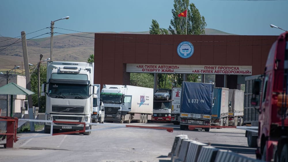 Мажилис Казахстана одобрил Кыргызстану продление срока модернизации пунктов пропуска на границах ЕАЭС изображение публикации