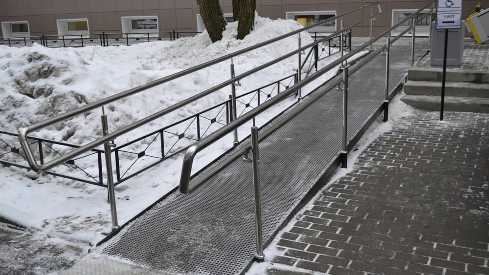 В Бишкеке установят пандусы и звуковое оповещение в общественном транспорте для лиц с инвалидностью изображение публикации