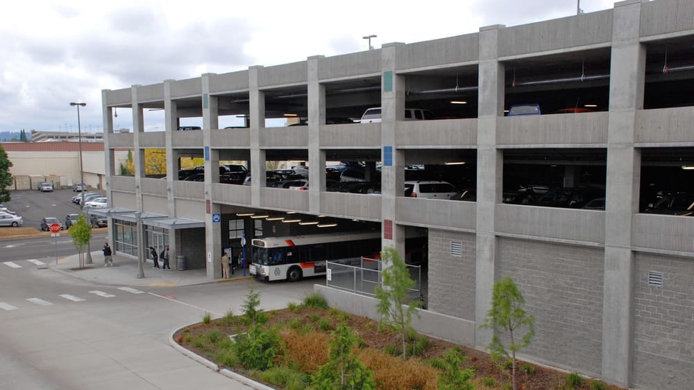 На территории Восточного автовокзала в Бишкеке построят многоярусную парковку и зону отдыха изображение публикации