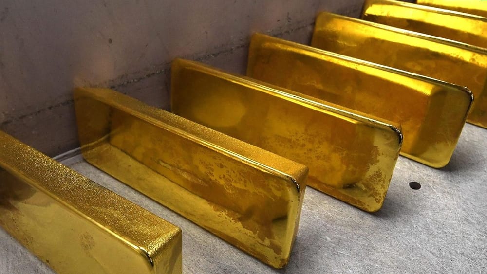 За десять месяцев года Кыргызстан продал золота на $800 млн изображение публикации