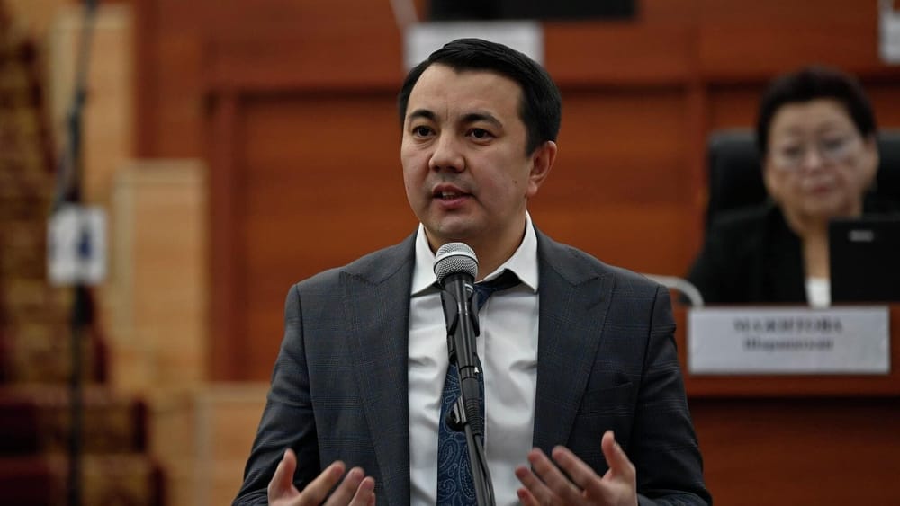 Депутат попросил Минцифры модернизировать приложения двух госбанков изображение публикации