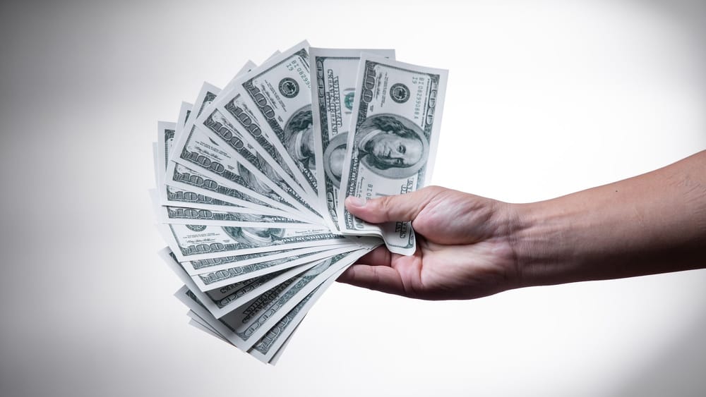 Комбанки КР приобрели на валютных торгах $3.65 млн изображение публикации