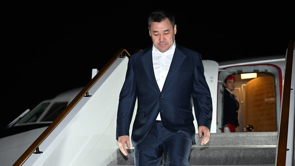 Садыр Жапаров с визитом вылетел в ОАЭ – кто вошел в состав делегации изображение публикации