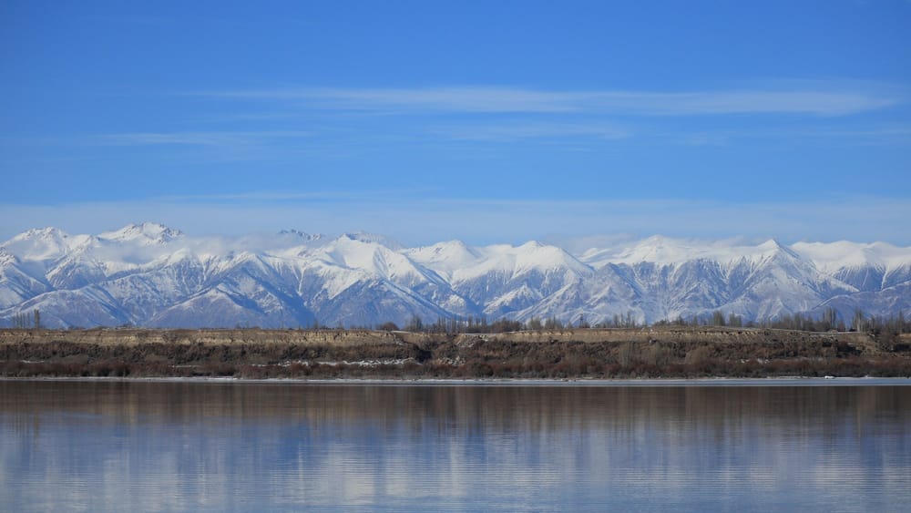 Депутат ЖК предлагает трансформировать сельскохозяйственные земли на Иссык-Куле под строительство зон отдыха изображение публикации