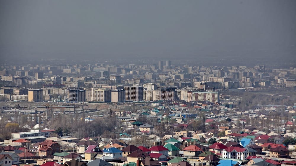 Режим ЧС в связи с ураганом в Бишкеке объявлен на три дня – мэрия изображение публикации