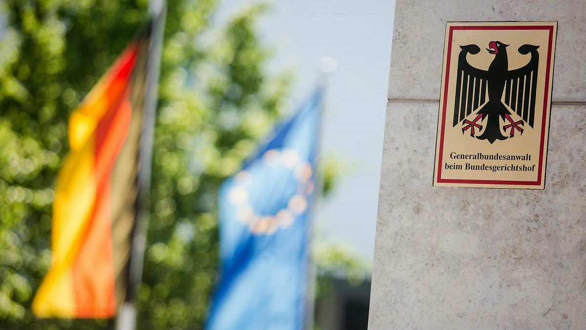 Гражданина ФРГ и России обвинили в нарушении санкций — он поставлял в РФ электронные компоненты через КР изображение публикации