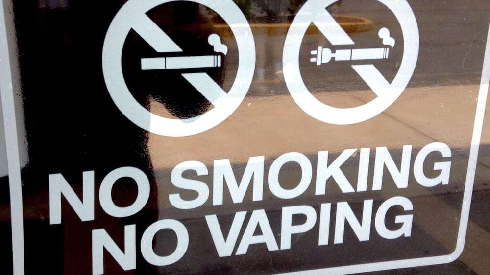 В ЖК задумали запретить электронные сигареты в Кыргызстане изображение публикации