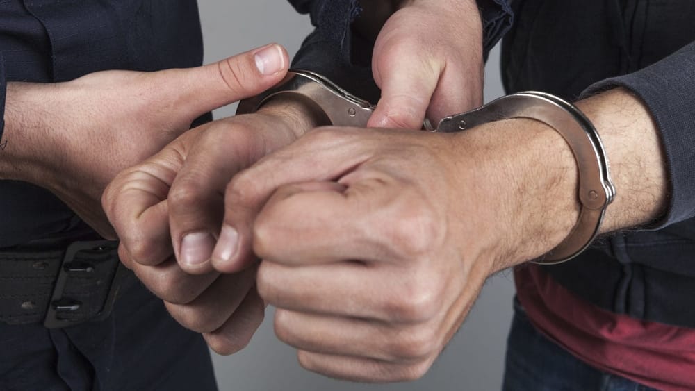 Члены ОПГ Кольбаева вымогали у жителя Таласа 250 тысяч сомов изображение публикации