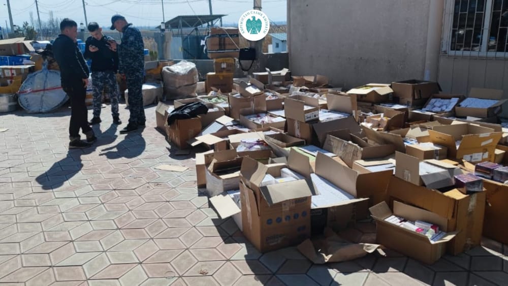В Кыргызстан пытались незаконно ввезти лекарства, ткани и рыболовные снасти изображение публикации
