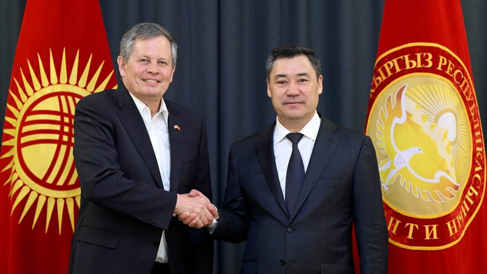 Садыр Жапаров принял сенатора США Стива Дэйнса — о чем говорили? изображение публикации