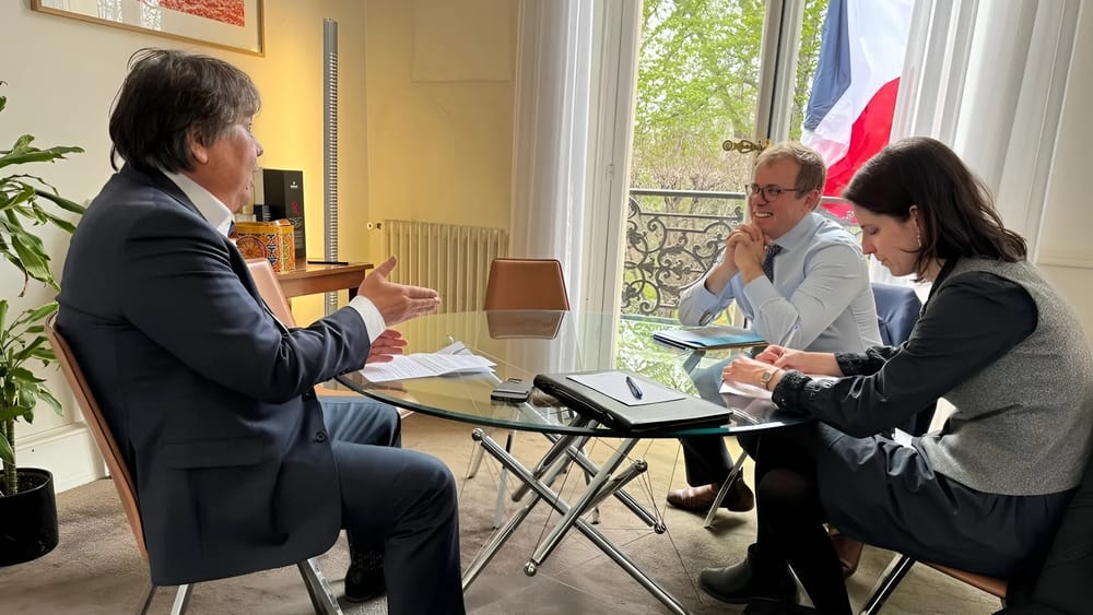 Франции предложили завершить списание долга КР в обмен на «зеленые проекты» изображение публикации