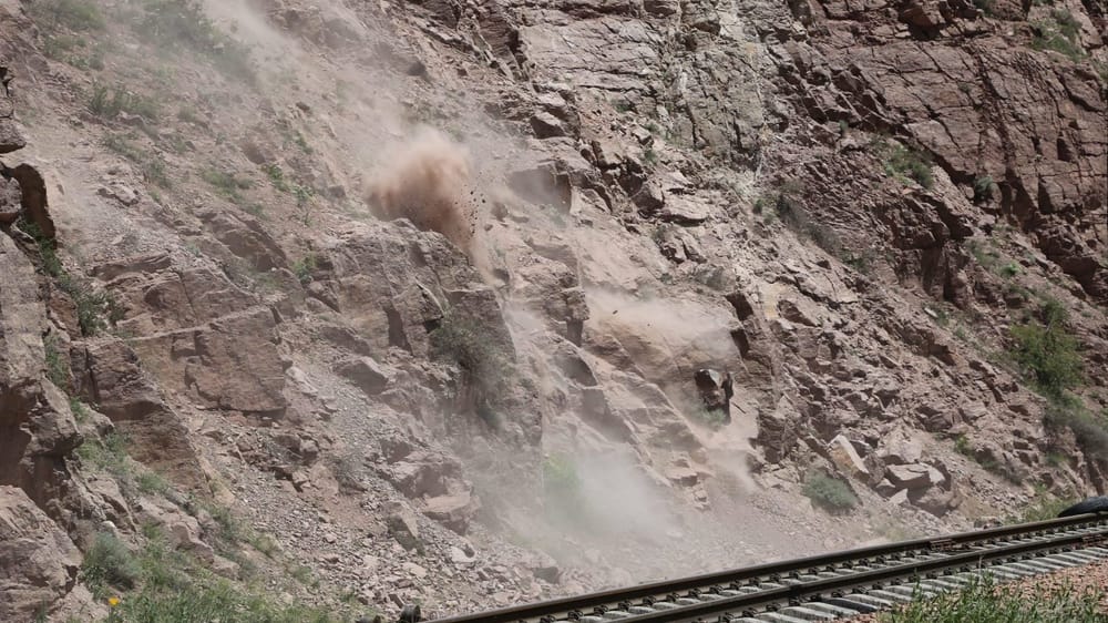 Боомское ущелье частично перекроют с 15 по 19 апреля — движение транспорта будет ограничено изображение публикации