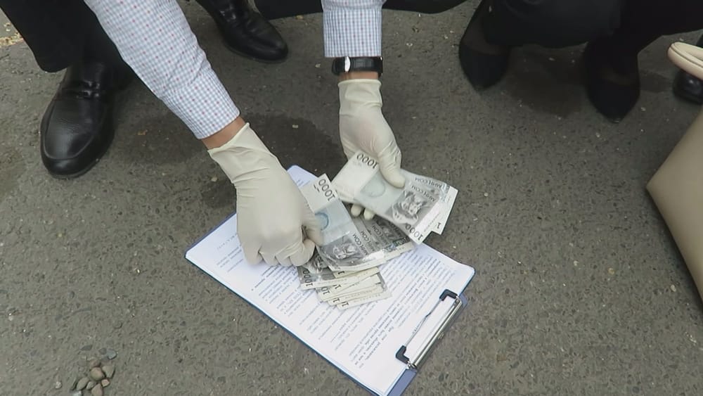 Более половины кыргызстанцев не сталкивались с коррупцией - Акылбек Жапаров изображение публикации