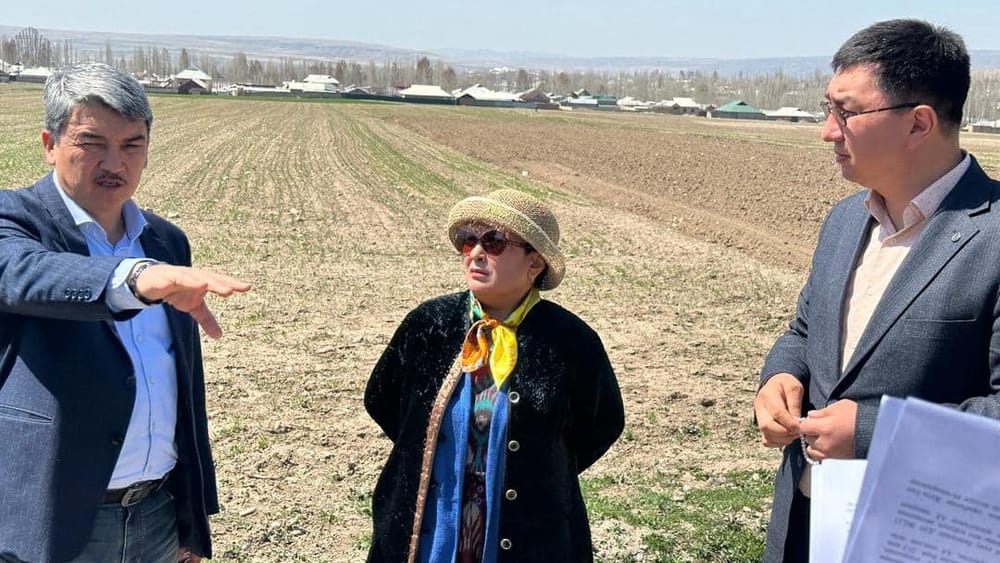 Министр транспорта КР проинспектировал строительство дорог в Баткенской области изображение публикации