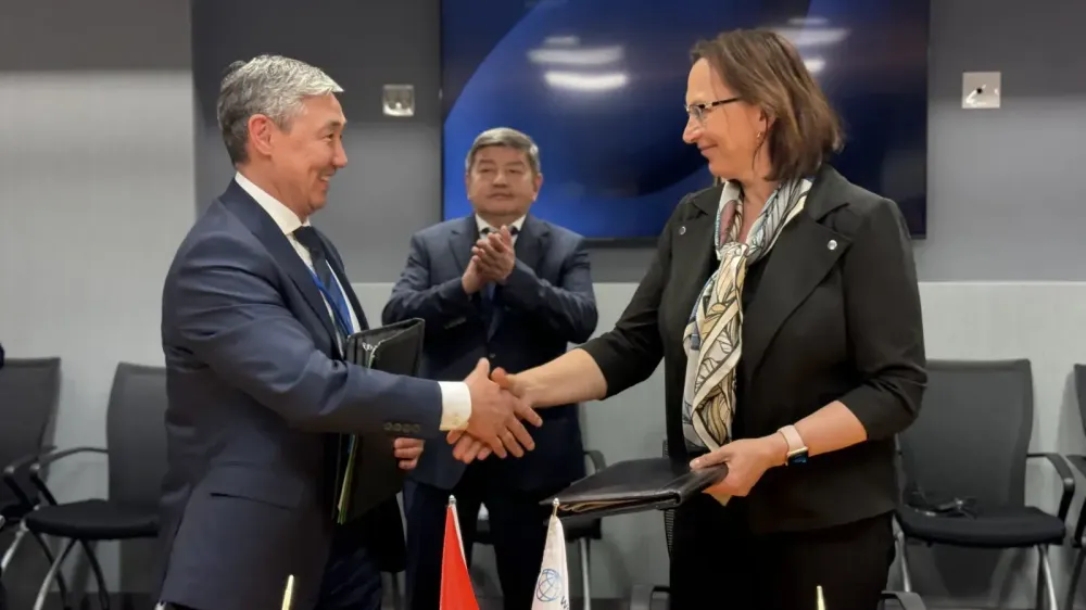 Акылбек Жапаров завершил поездку в США. С кем встречался и какие документы подписаны? изображение публикации